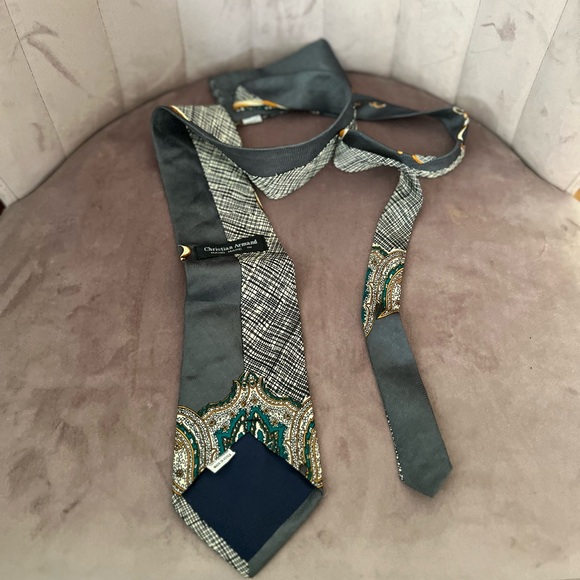 Christian Armand next tie | - Picture 3 of 4